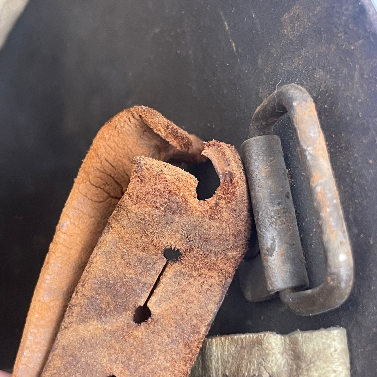 Casco Luftschutz M32 reeditado en checo