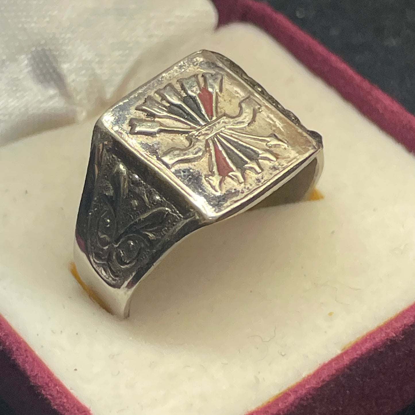 anillo de falange española