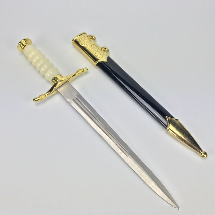 Daga del general de la RDA. República Democrática Alemana.