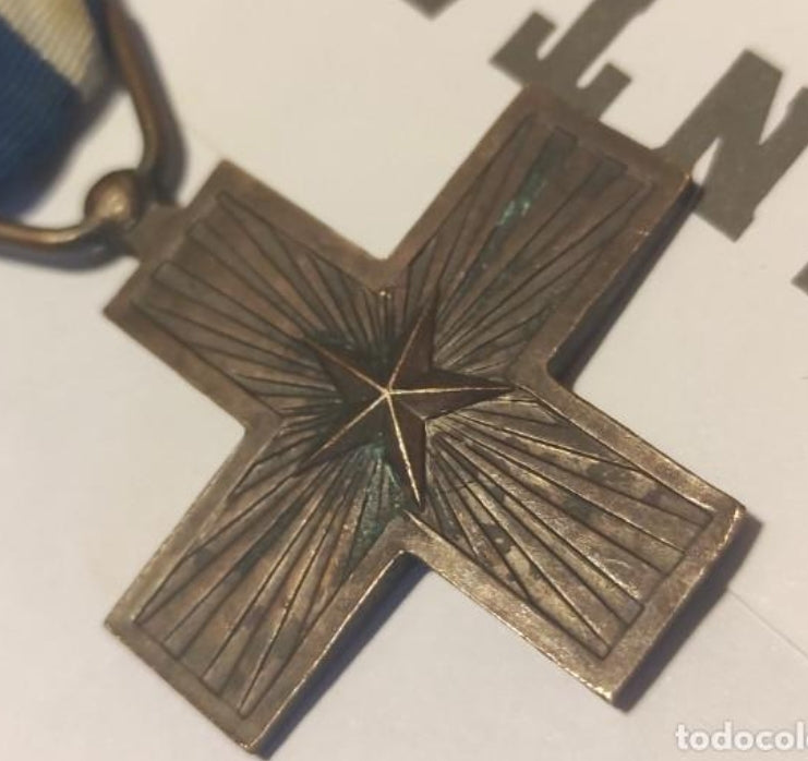 Italian Cross of military merit during the Republic period