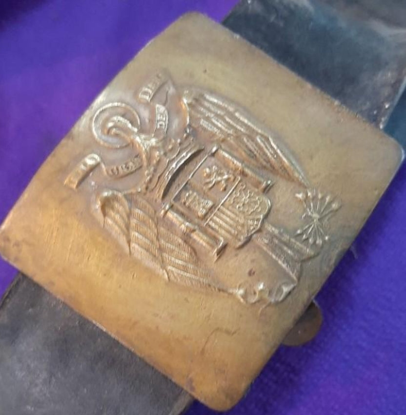 Uniforme de verano de la guardia del Generalísimo con insignia.