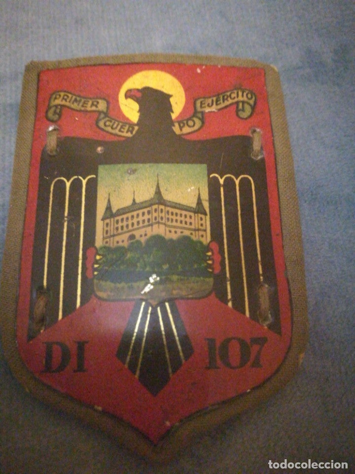 Escudo División 107, Ejército Nacional