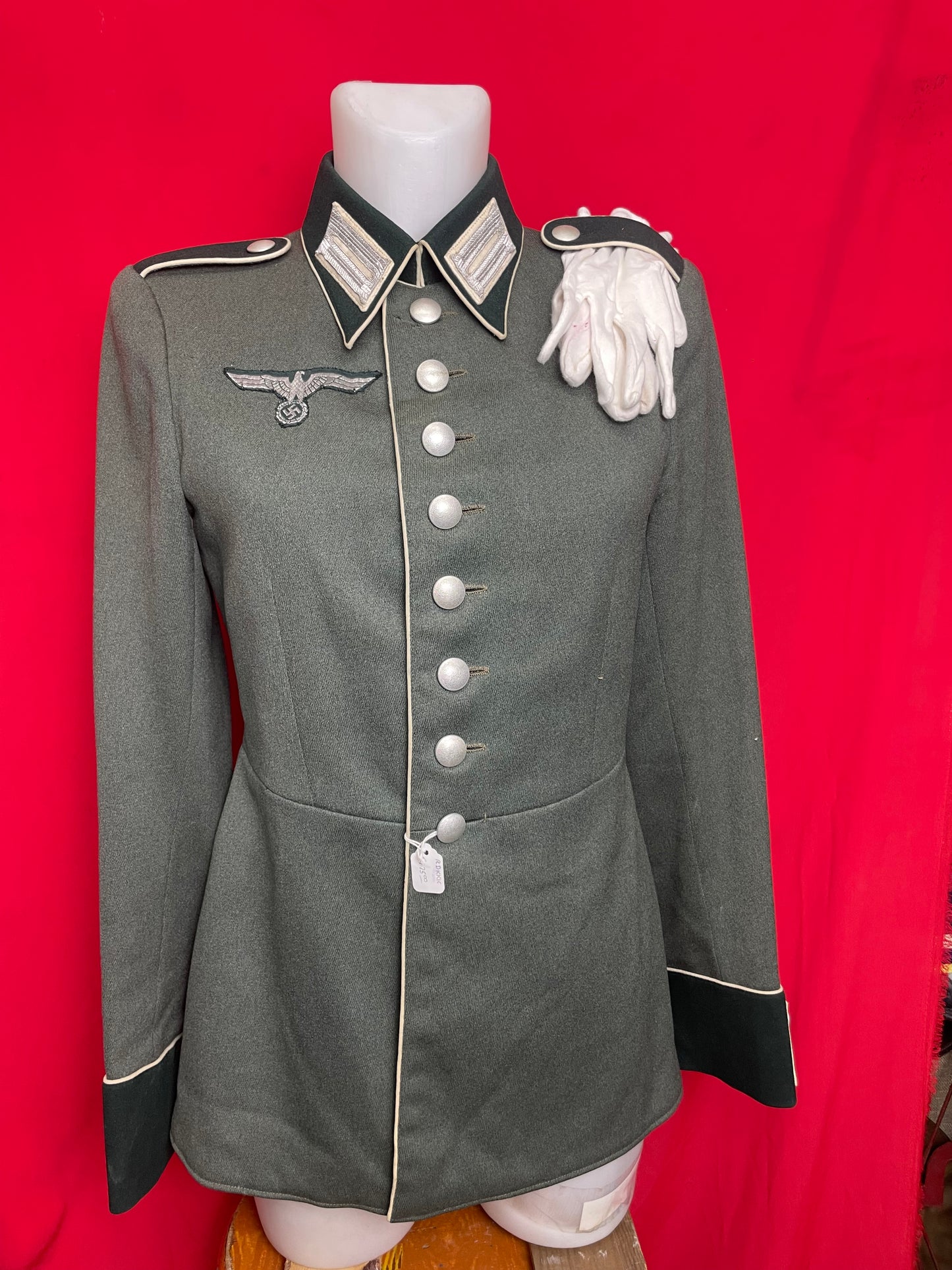 Chaqueta Waffenrock. Oficial. Uniforme de gala. Teniente. 