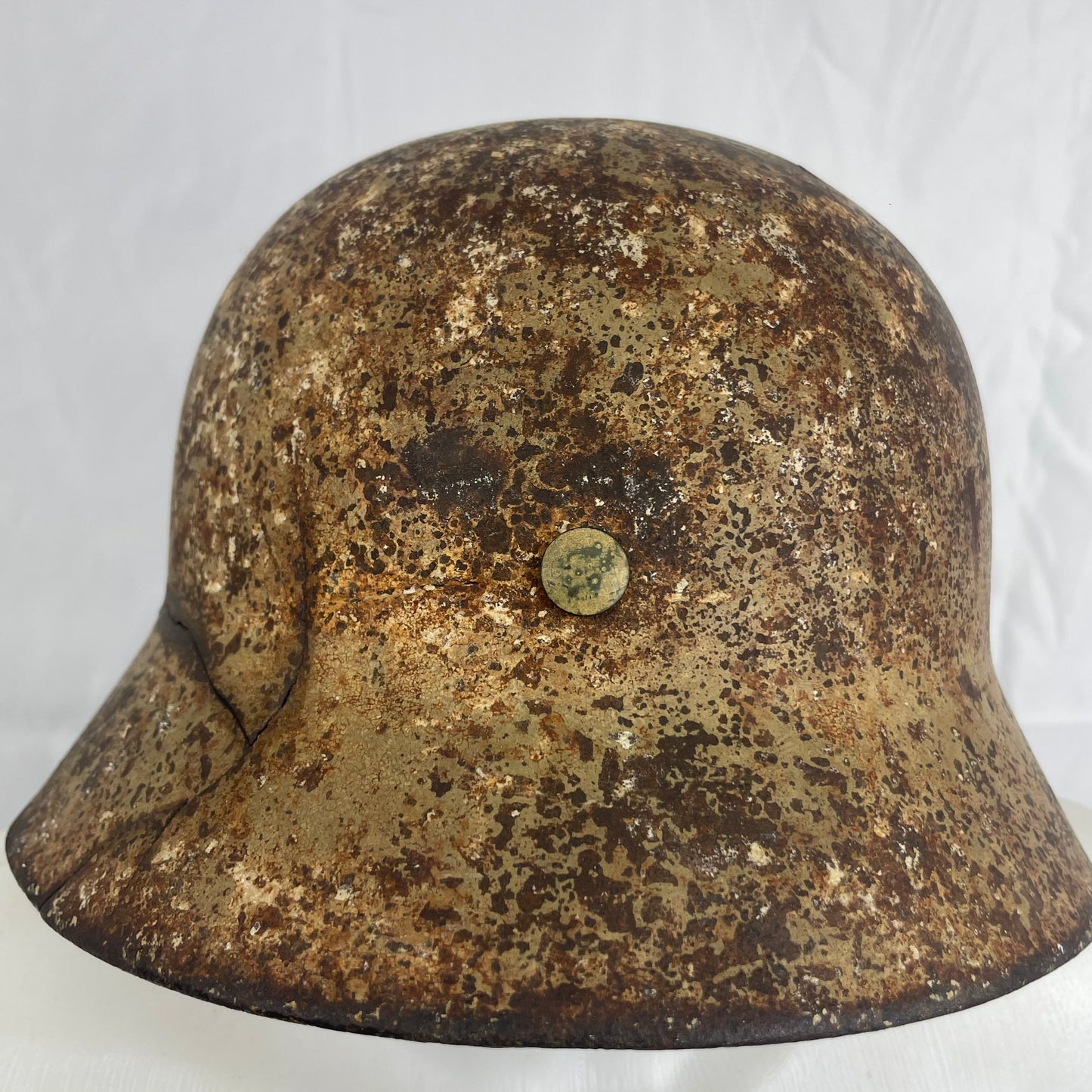 camouflage battle helmet m42
