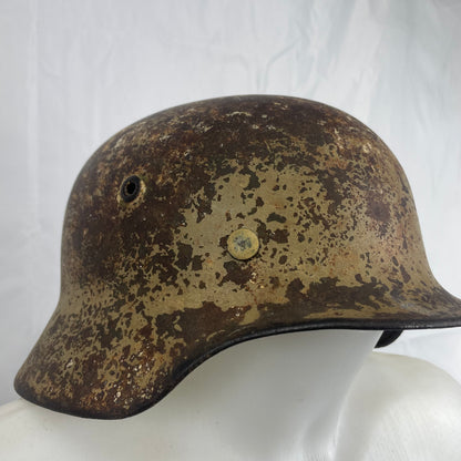 camouflage battle helmet m42