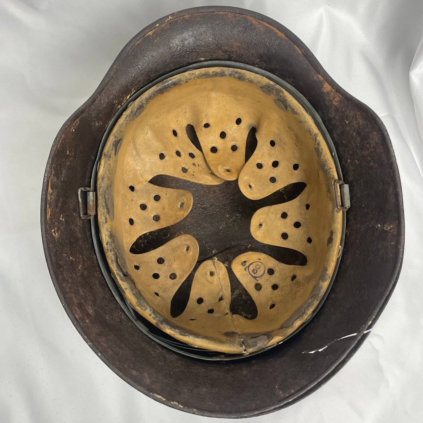 camouflage battle helmet m42