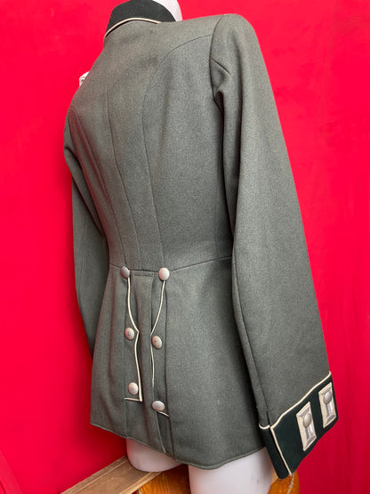 Chaqueta Waffenrock. Oficial. Uniforme de gala. Teniente. 