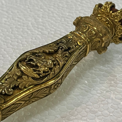 Magnifico espadin de casa real época isabel II