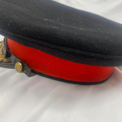 Plattenmütze des britischen Generals.