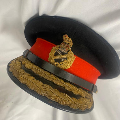 Plattenmütze des britischen Generals.