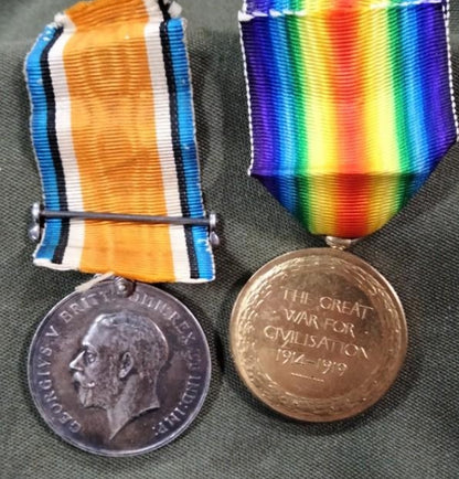Pair of English medals 1 GM