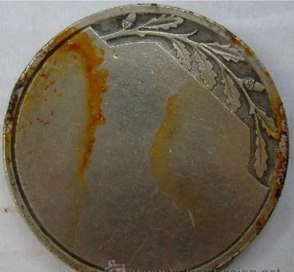 GERMAN HAND MEDAL SECOND WORLD WAR