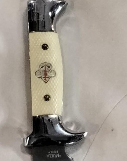 Cuchillo modelo patentado. 