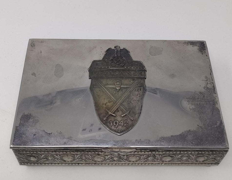 Decorative box plate demjansk 1942