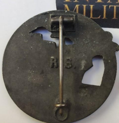 GERMAN BLOCKADE RUNNER KRIEGSMARINE BADGE. 2GM