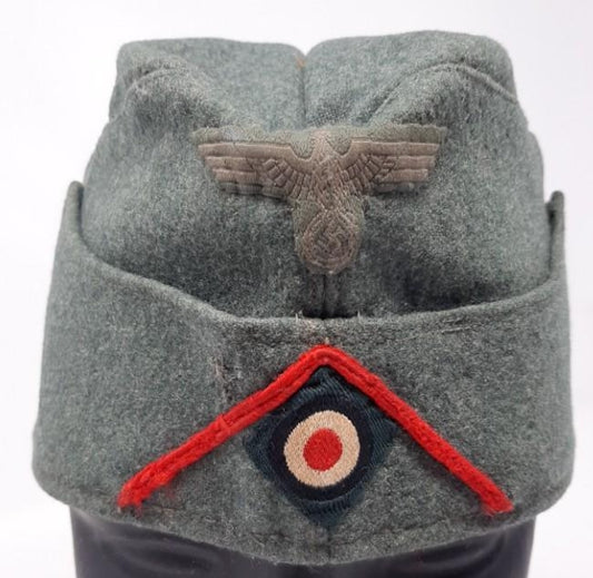 German artillery barracks cap - WWII