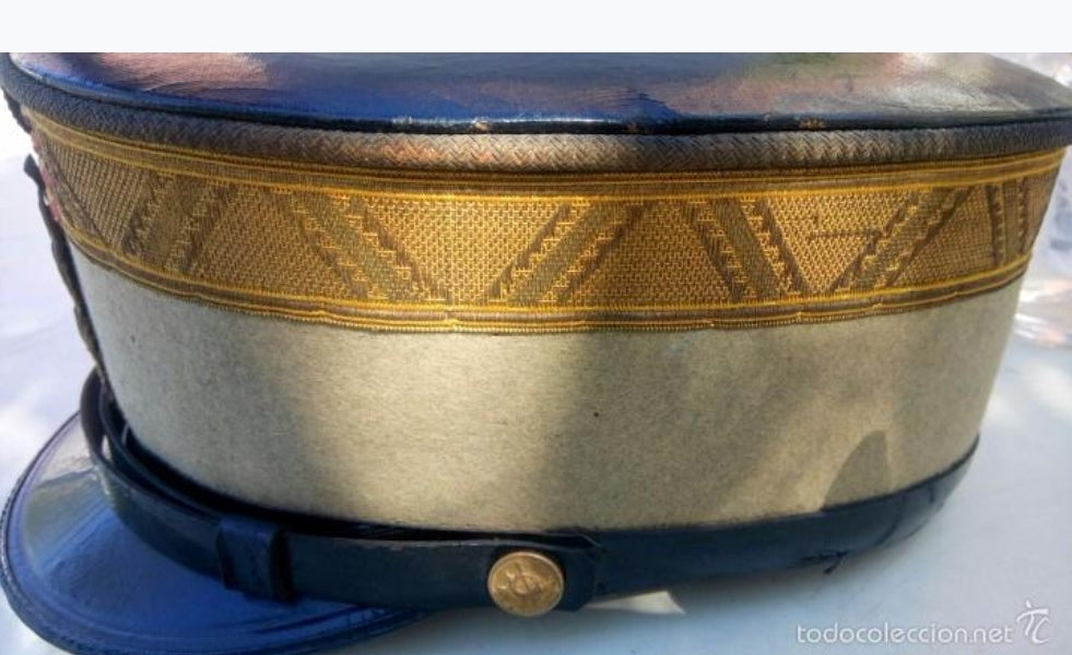 Republican uniform and accessories for an infantry officer