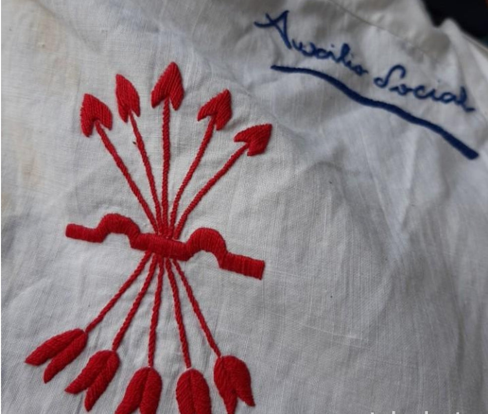 Falange uniform female section civil war