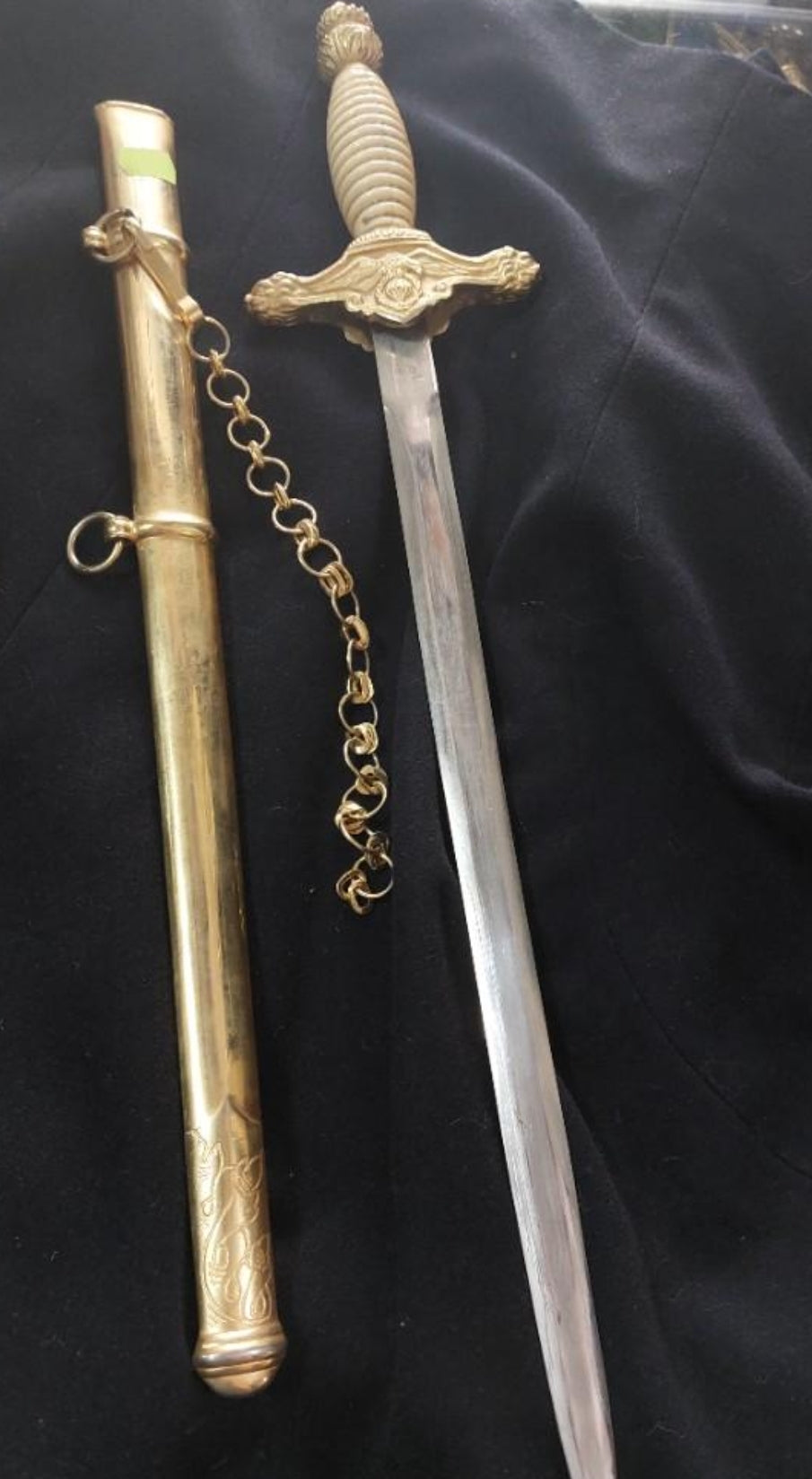 paratrooper dagger