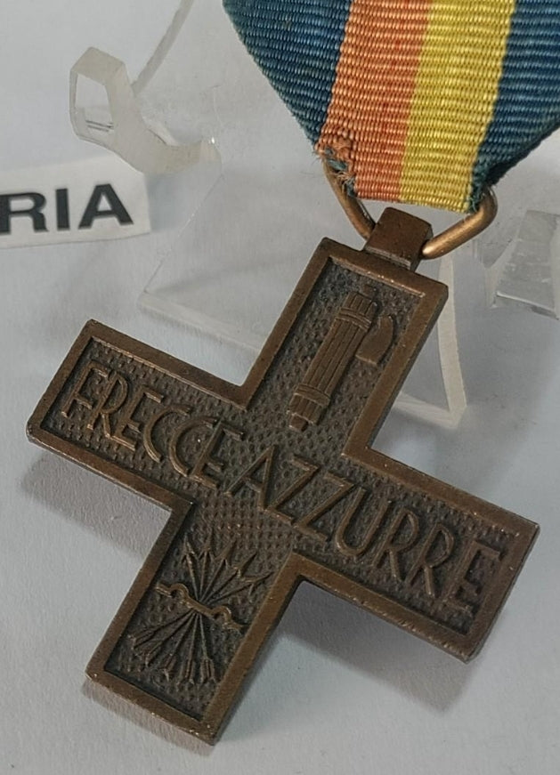 Red arrow cross. Italian volunteers. Civil war