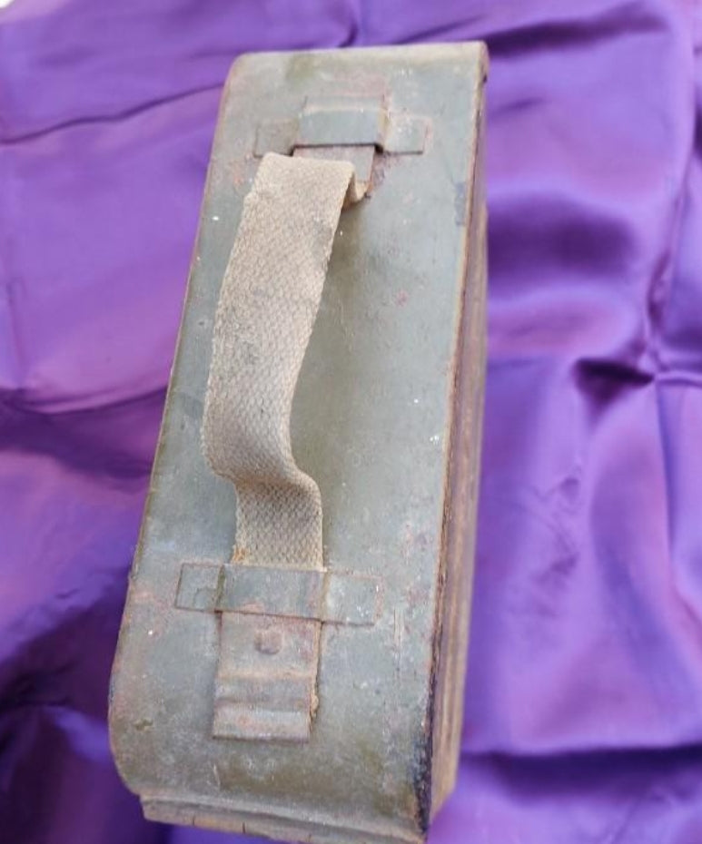 Republican weapons box