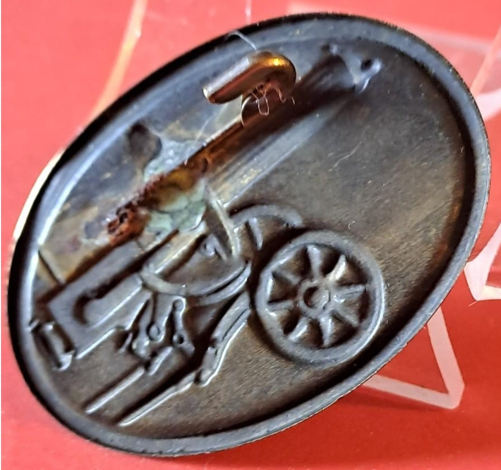 Republic Machine Gun Badge