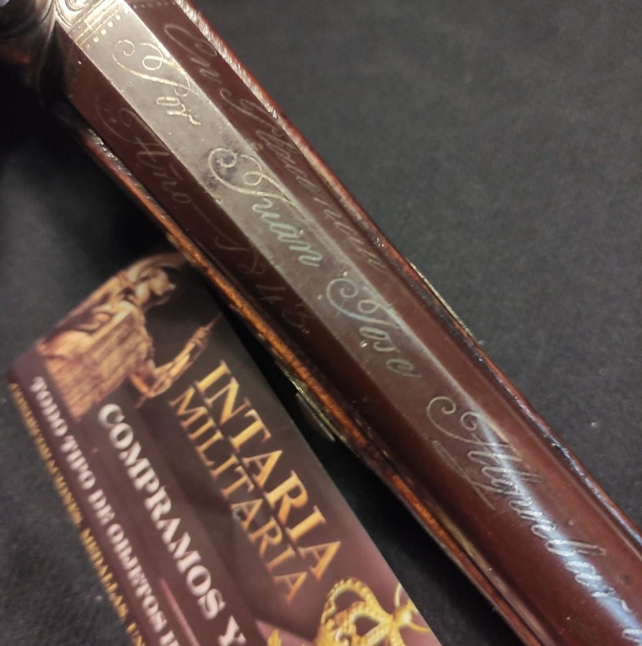 Pistola de pistón española del siglo XIX. 