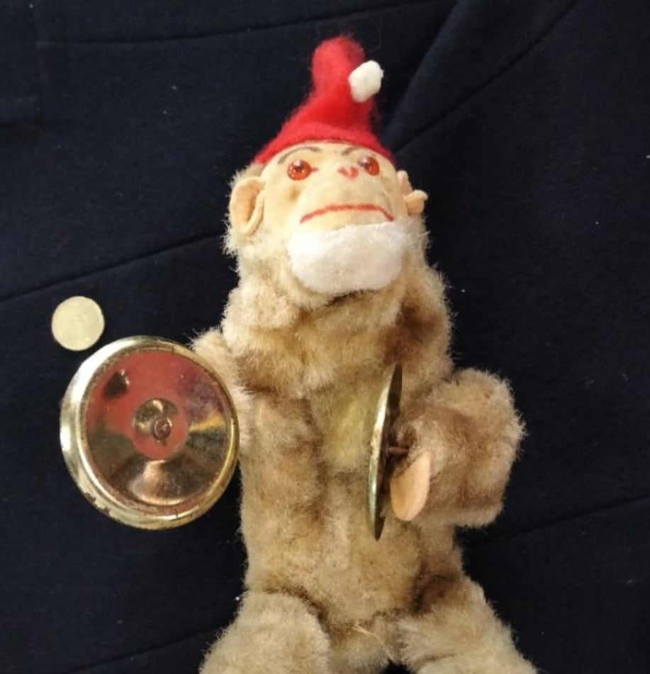 Monkey Automata German String Musical