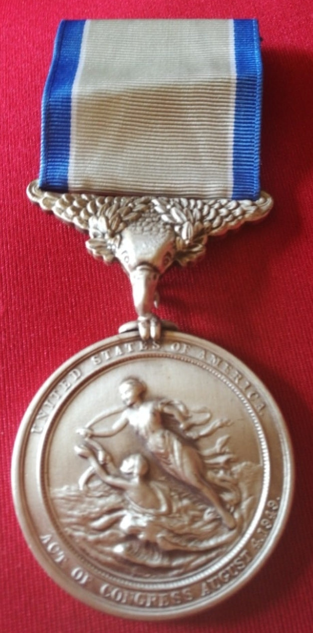 USA lifesaving medal