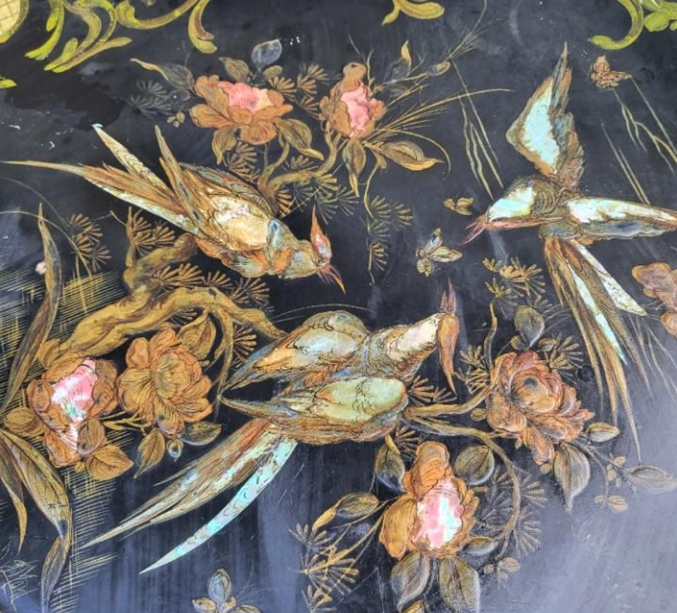 Beautiful folding lacquer table from the Philippines - late 19th century