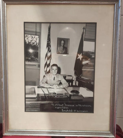 Photo dedicated to general US