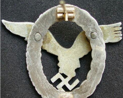 LUFTWAFFE PILOT BADGE