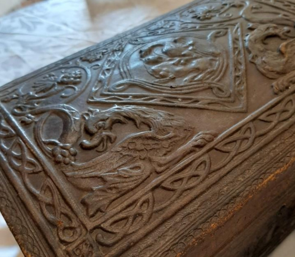 GIFT to the DUCE of the VETERANS FIRST WORLD CUP