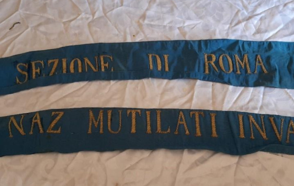 GIFT to the DUCE of the VETERANS FIRST WORLD CUP